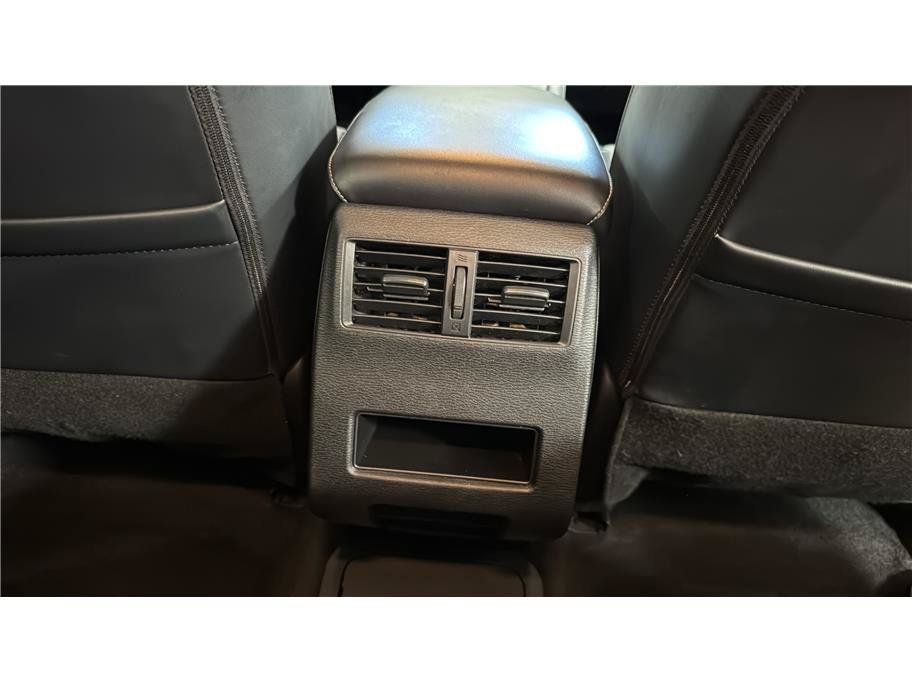 Used 2024 Mitsubishi Outlander Ralliart AWD/4WD image 19