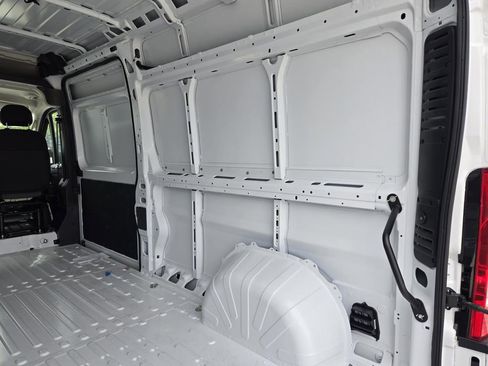 New 2026 RAM ProMaster 2500 w/ Convenience Group FWD image 14