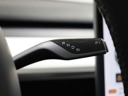 Used 2020 Tesla Model Y Long Range image 26