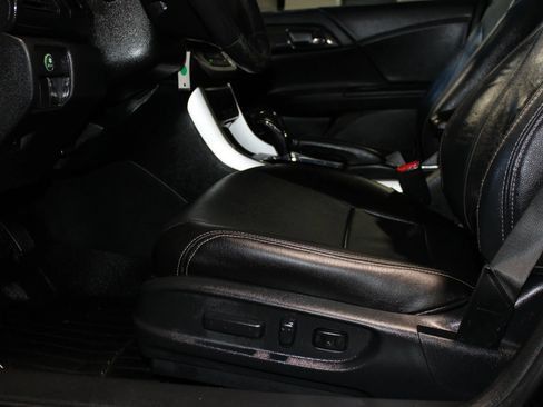Used 2014 Honda Accord Sport image 22