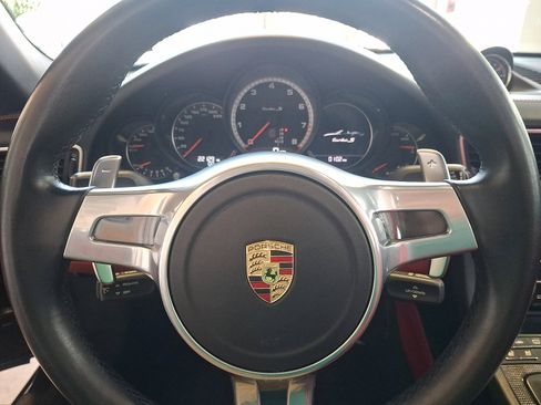 Used 2014 Porsche 911 Turbo image 18