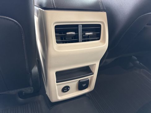 Certified 2021 Ford Edge Titanium image 37