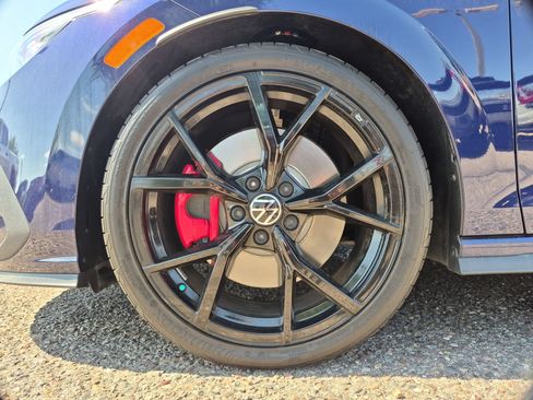 Used 2024 Volkswagen GTI SE FWD image 10