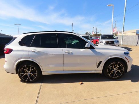 Used 2022 BMW X5 sDrive40i w/ M Sport Package image 7
