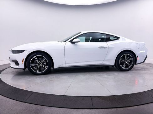 Used 2025 Ford Mustang Premium RWD image 40