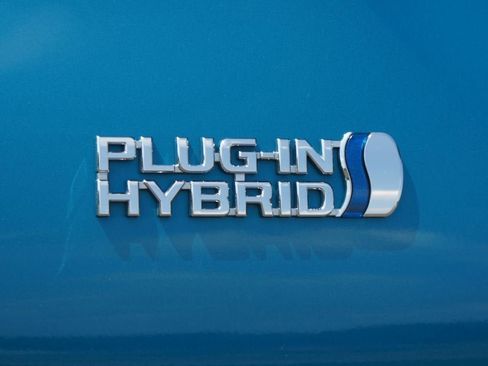 Used 2021 Toyota Prius Prime XLE image 19