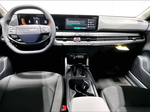 Used 2026 Kia K4 FWD image 6