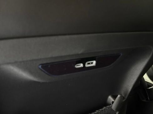 New 2027 Chrysler Pacifica Limited AWD/4WD image 20