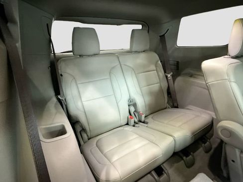 Used 2018 GMC Acadia SLT image 29