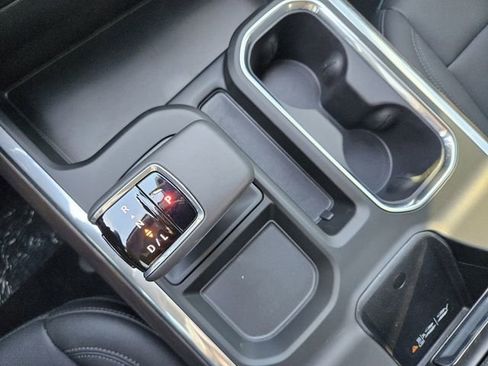 New 2026 GMC Sierra 1500 SLT w/ SLT Premium Package image 16