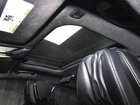 Used 2022 BMW 740i xDrive w/ M Sport Package AWD/4WD image 58