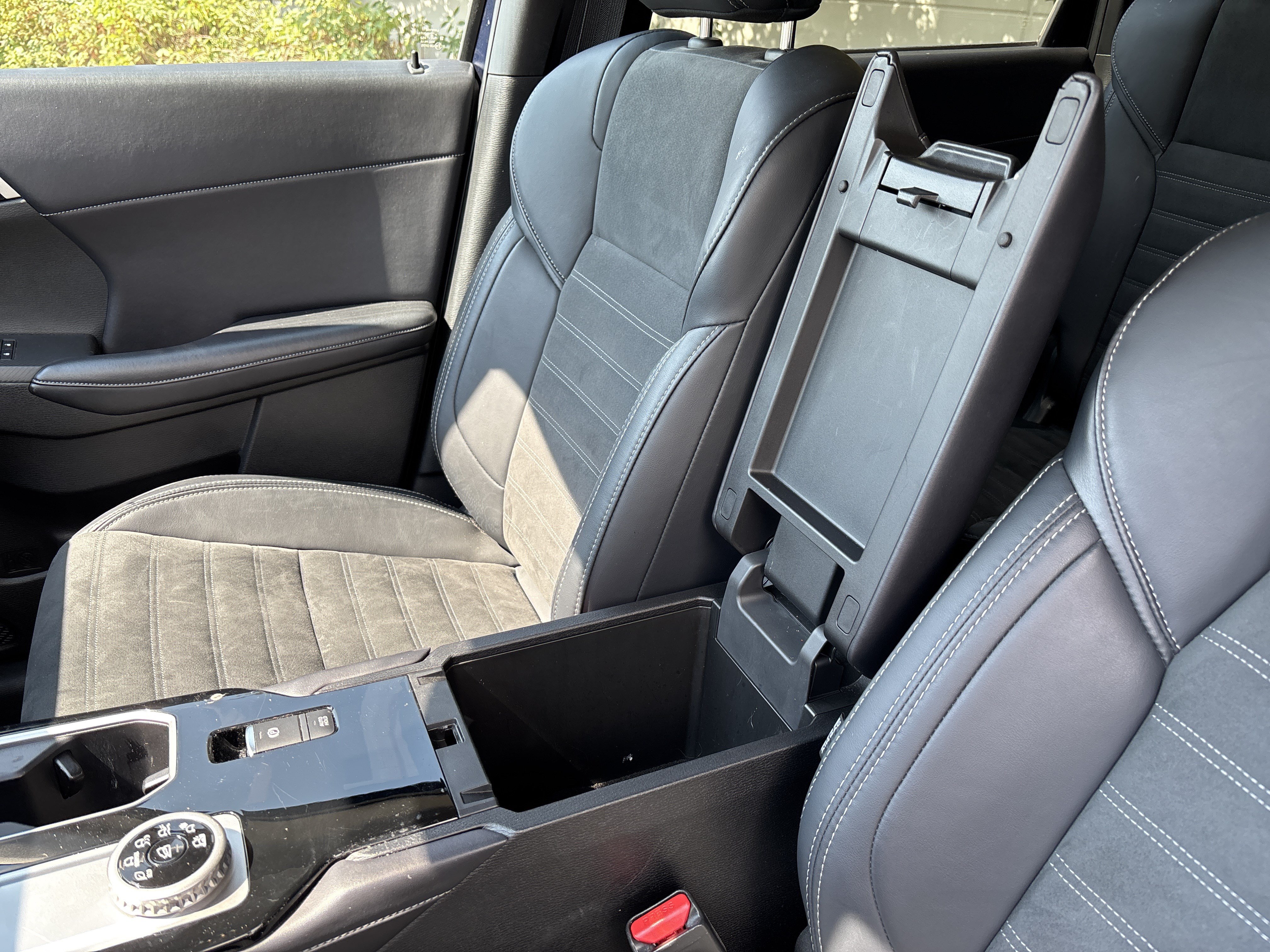 Used 2025 Mitsubishi Outlander SE AWD/4WD image 25