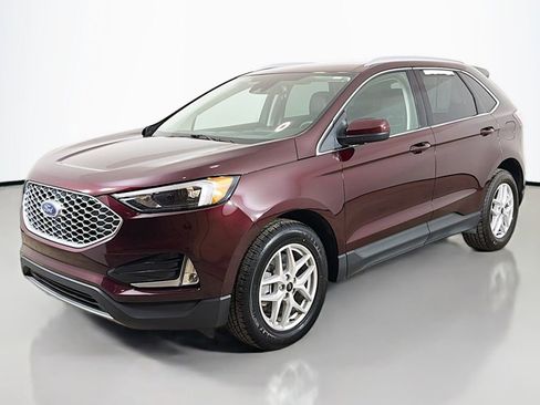 Certified 2023 Ford Edge SEL w/ Convenience Package AWD/4WD image 6