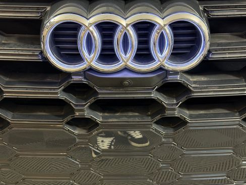 Used 2023 Audi Q5 2.0T Premium Plus w/ Premium Plus Package AWD/4WD image 21