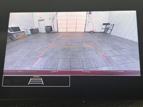 Used 2023 Buick Envision Preferred FWD image 24