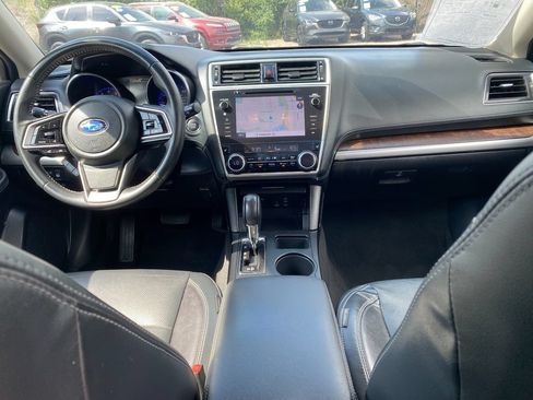 Used 2018 Subaru Outback 2.5i Limited AWD/4WD image 17