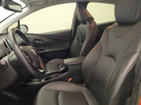 Used 2019 Toyota Prius Limited w/ Premium Convenience Package FWD image 17