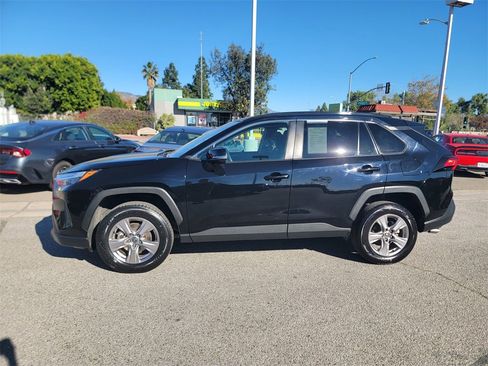 Used 2023 Toyota RAV4 XLE image 9