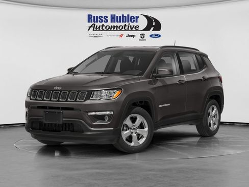 Used 2018 Jeep Compass Latitude w/ Popular Equipment Group AWD/4WD image 2