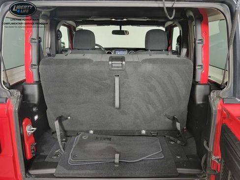 Used 2019 Jeep Wrangler Sport S AWD/4WD image 15