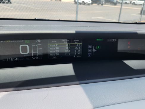 Used 2018 Toyota Prius Three w/ Advanced Technology Package FWD image 9