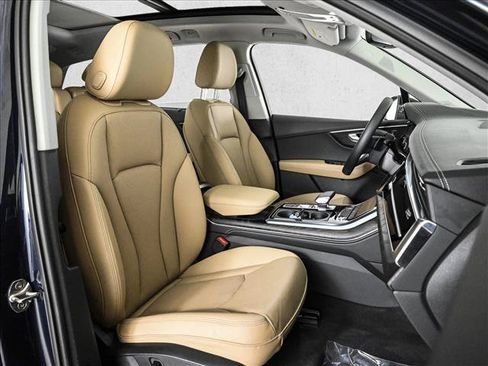 Certified 2025 Audi Q7 2.0T Premium Plus w/ Premium Plus Package AWD/4WD image 23