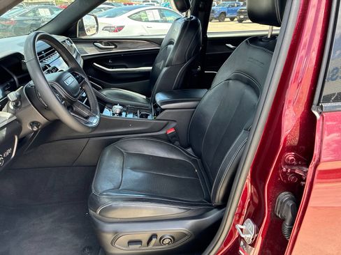 Used 2023 Jeep Grand Cherokee L Overland AWD/4WD image 12