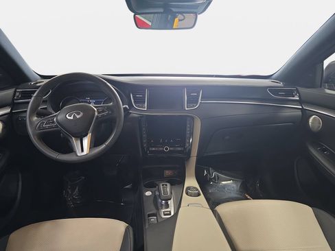 Certified 2025 INFINITI QX55 Essential AWD/4WD image 9