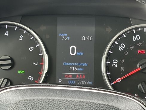 Certified 2021 Toyota RAV4 XLE Premium AWD/4WD image 20