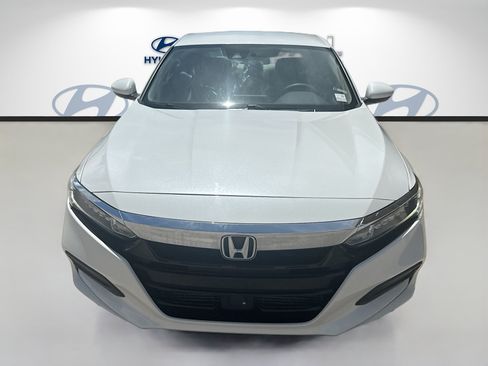 Used 2018 Honda Accord LX image 2