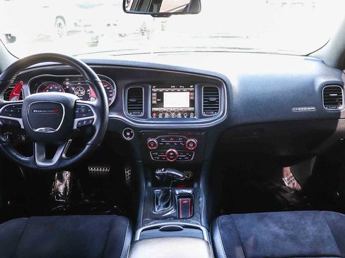 Used 2017 Dodge Charger R/T Scat Pack w/ Technology Group image 12