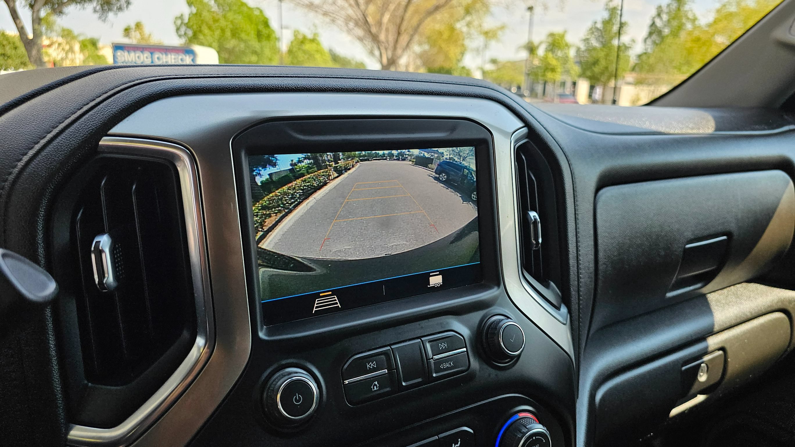Used 2022 Chevrolet Silverado 1500 LT w/ LPO, Liner Protection Package RWD image 31