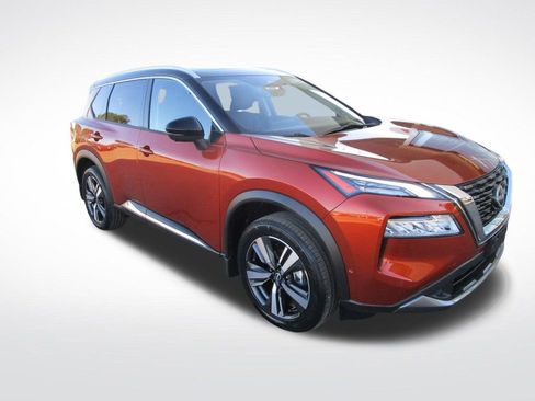 Used 2023 Nissan Rogue SL w/ SL Premium Package FWD image 7