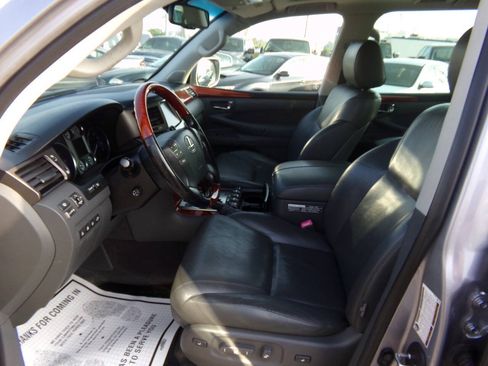 Used 2008 Lexus LX 570 4WD image 8