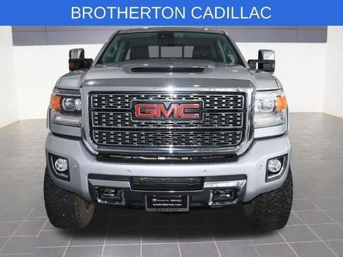 Used 2018 GMC Sierra 3500 Denali w/ Duramax Plus Package AWD/4WD image 11