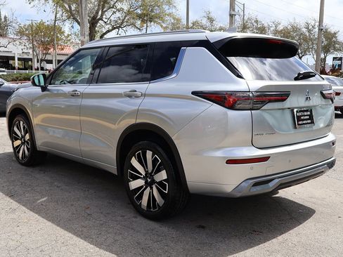 New 2026 Mitsubishi Outlander SEL image 10