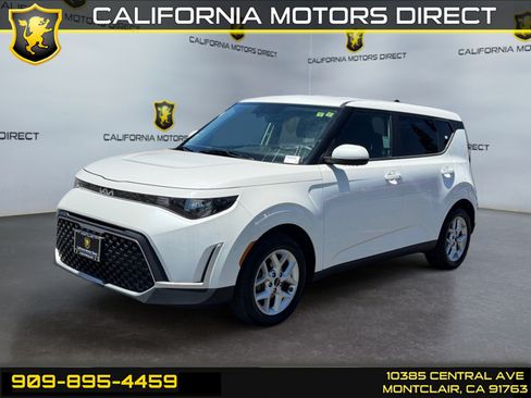 Used 2023 Kia Soul S FWD image 1