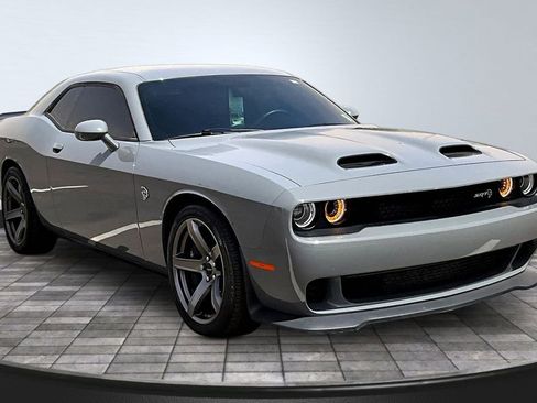 Used 2023 Dodge Challenger SRT Hellcat RWD image 4