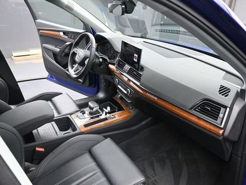 Used 2023 Audi Q5 e Prestige w/ Prestige Package AWD/4WD image 48
