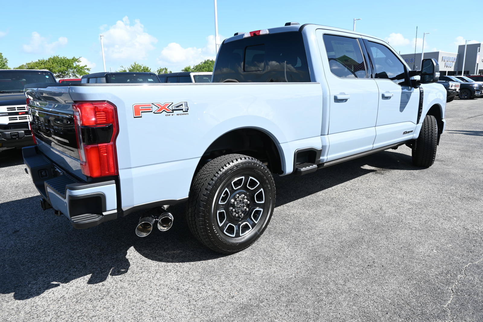 New 2026 Ford F250 Platinum AWD/4WD image 3