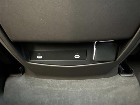 Used 2021 Cadillac Escalade Premium Luxury w/ Driver Assist Tech Package image 20