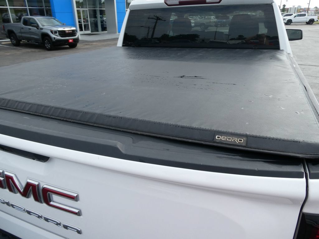 Certified 2020 GMC Sierra 1500 Elevation w/ Elevation Value Package AWD/4WD image 17