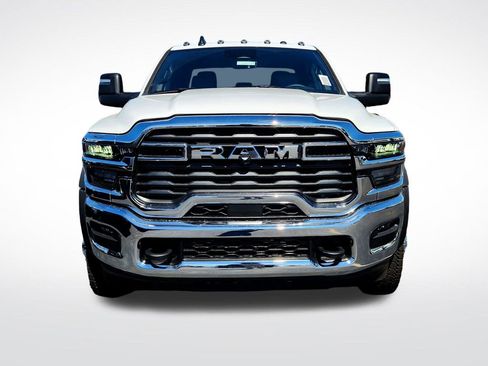 New 2026 RAM 5500 Tradesman w/ Chrome Appearance Group image 2