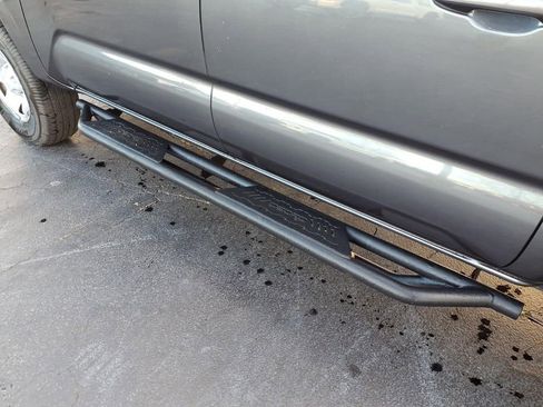 Used 2022 Toyota Tacoma SR image 13