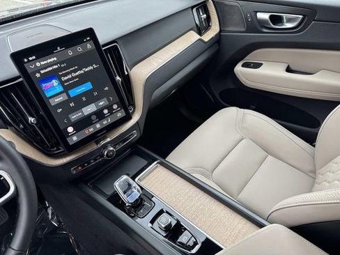 Used 2026 Volvo XC60 B5 Plus w/ Climate Package image 27