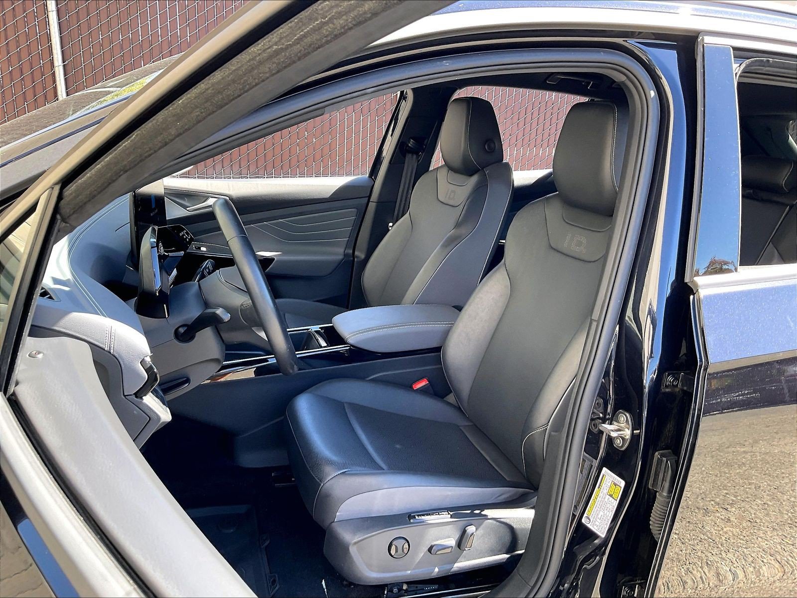 Certified 2023 Volkswagen ID.4 Pro S AWD/4WD image 23