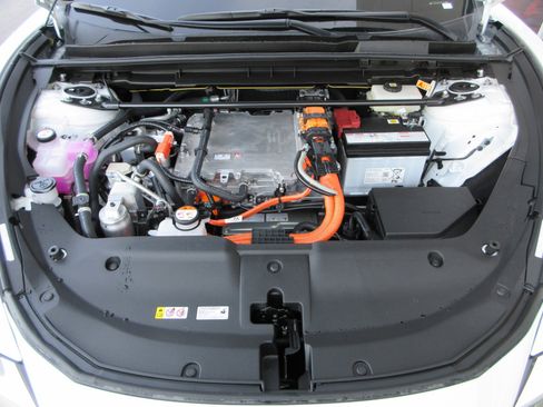 New 2026 Lexus RZ 450e AWD w/ Cold Area Package image 45