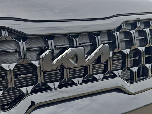 Used 2025 Kia Telluride EX X-Line AWD/4WD image 10