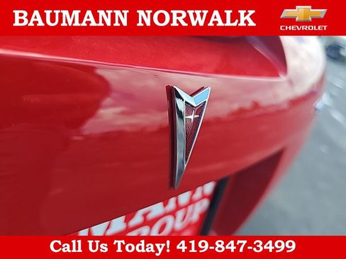 Used 2007 Pontiac Solstice Convertible w/ Premium Package image 24