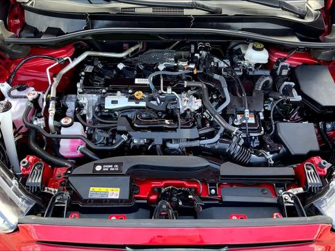 Used 2024 Toyota Corolla Cross SE image 31